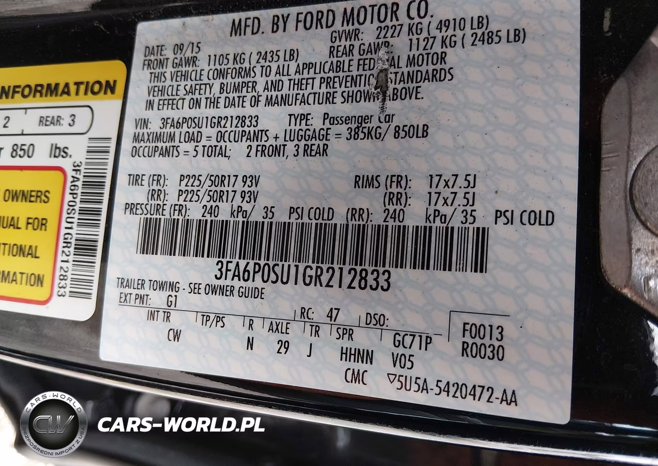 2016 Ford Fusion Energi Titanium VIN:3FA6P0SU1GR212833 - 9