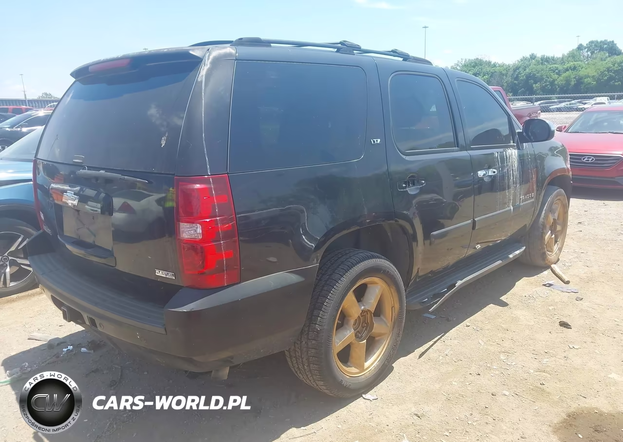 2007 Chevrolet Tahoe Ltz VIN:1GNFK13007R310992 - 4