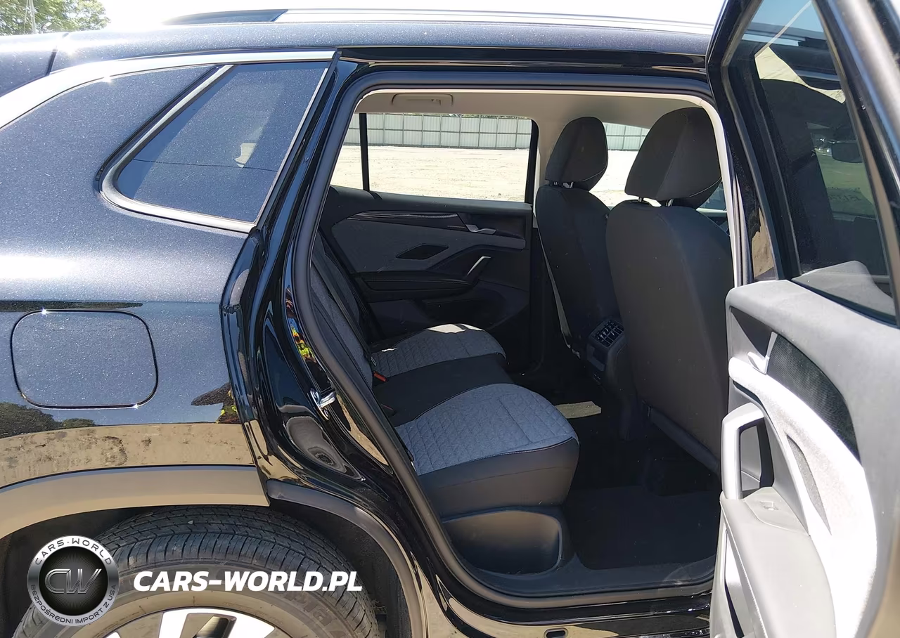 2025 Volkswagen Tiguan 2.0T S VIN:3VVCR7RM1SM036203 - 8