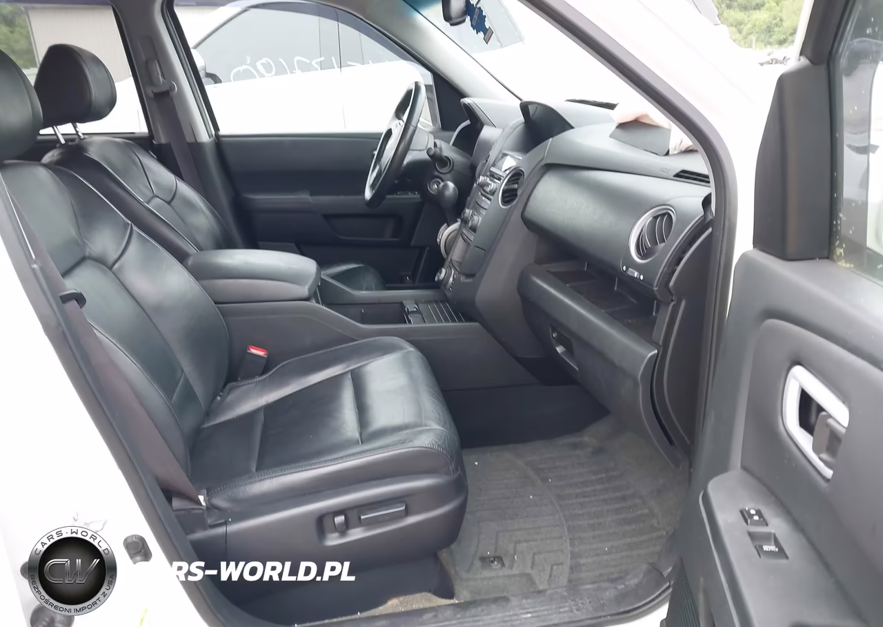 2015 Honda Pilot Touring VIN:5FNYF4H90FB049575 - 5
