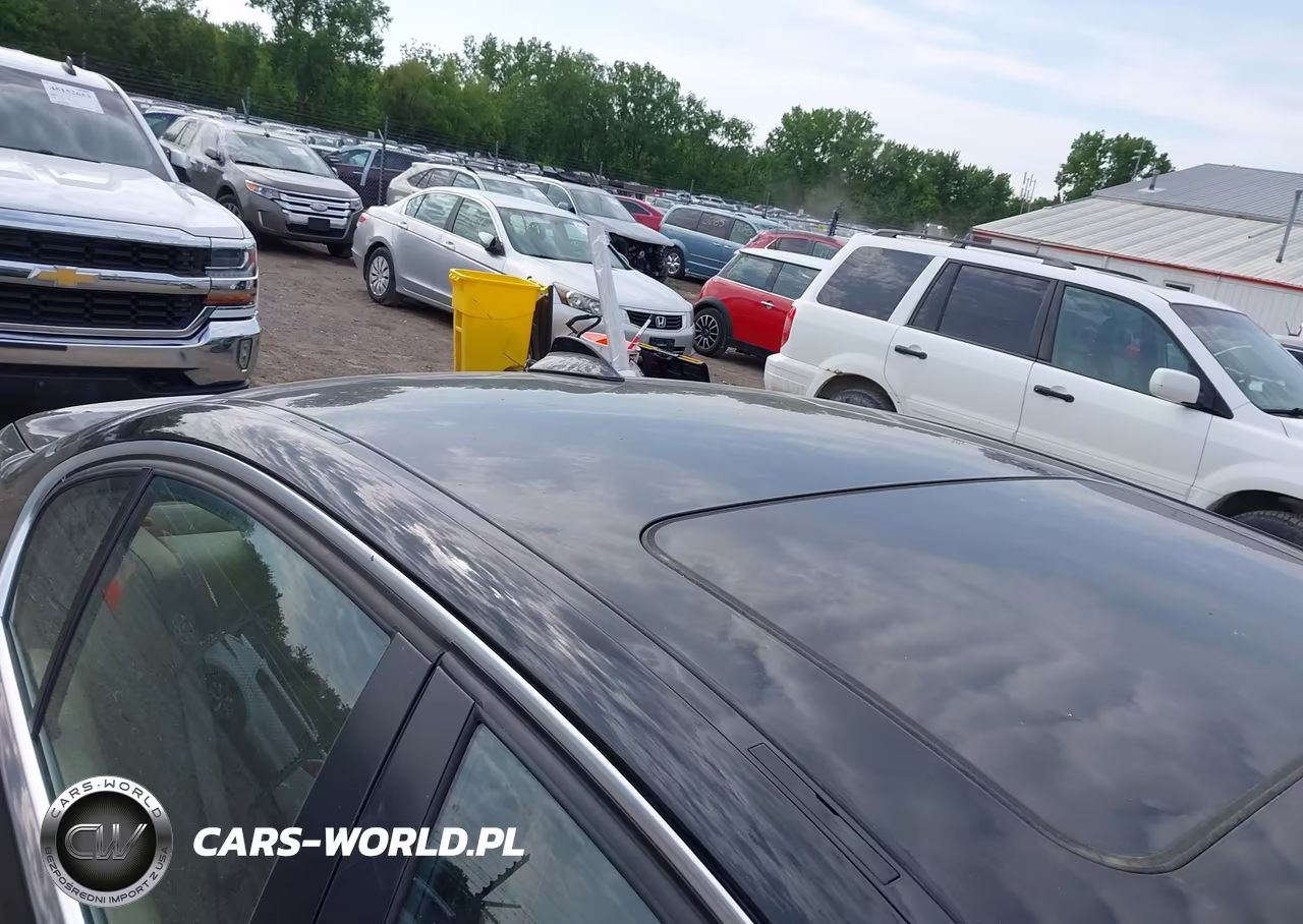 2009 BMW 335I xDrive VIN:WBAPL33599A404403 - 13