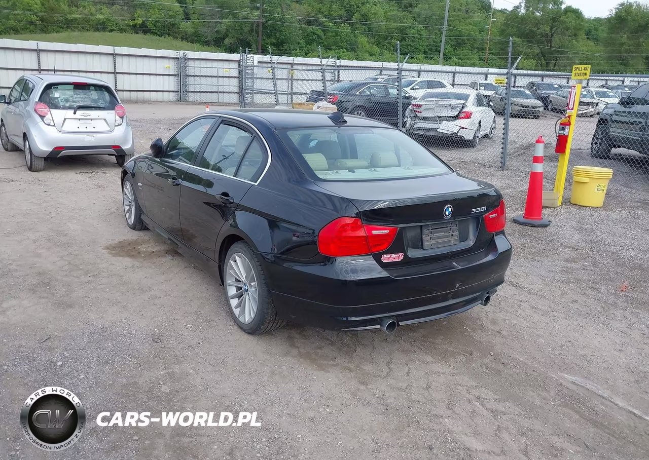 2009 BMW 335I xDrive VIN:WBAPL33599A404403 - 3