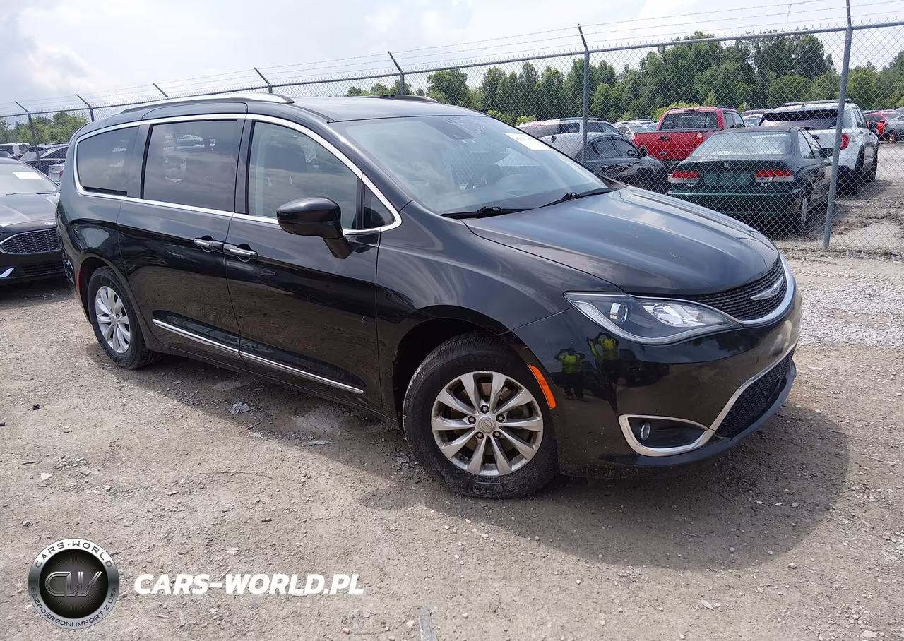 2018 Chrysler Pacifica Touring L – zdjęcie 1 z 22