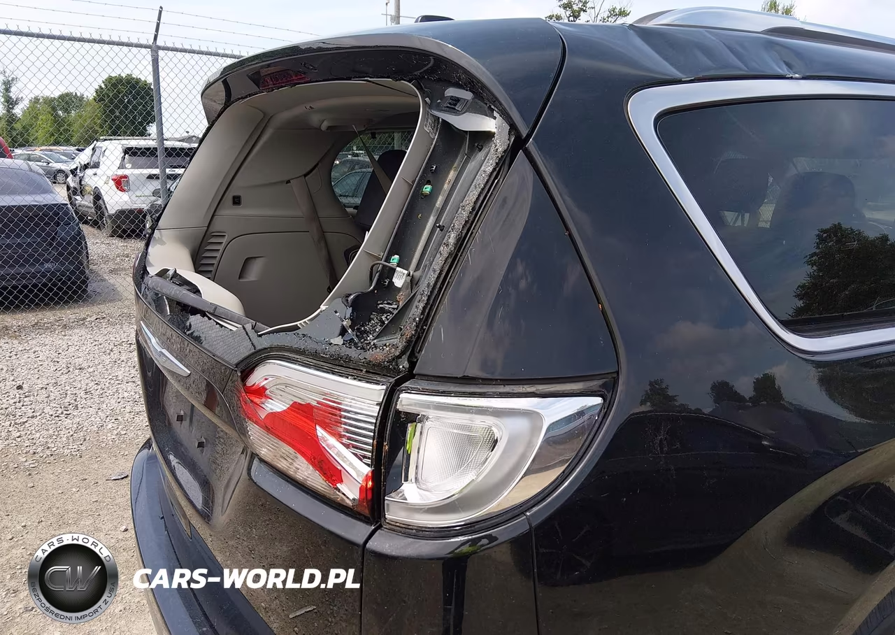 2018 Chrysler Pacifica Touring L VIN:2C4RC1BG9JR170945 - 19