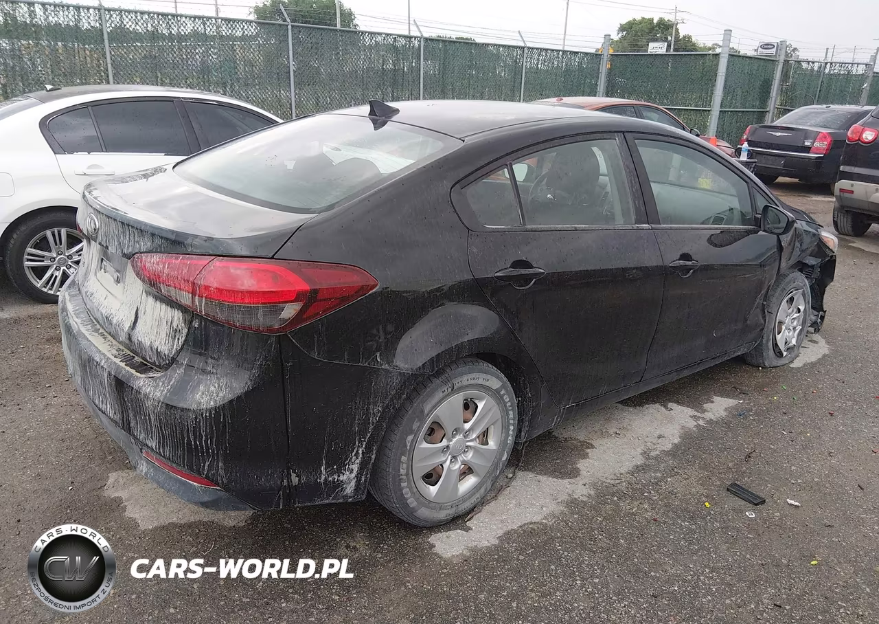 2017 Kia Forte Lx VIN:3KPFK4A70HE058913 - 4