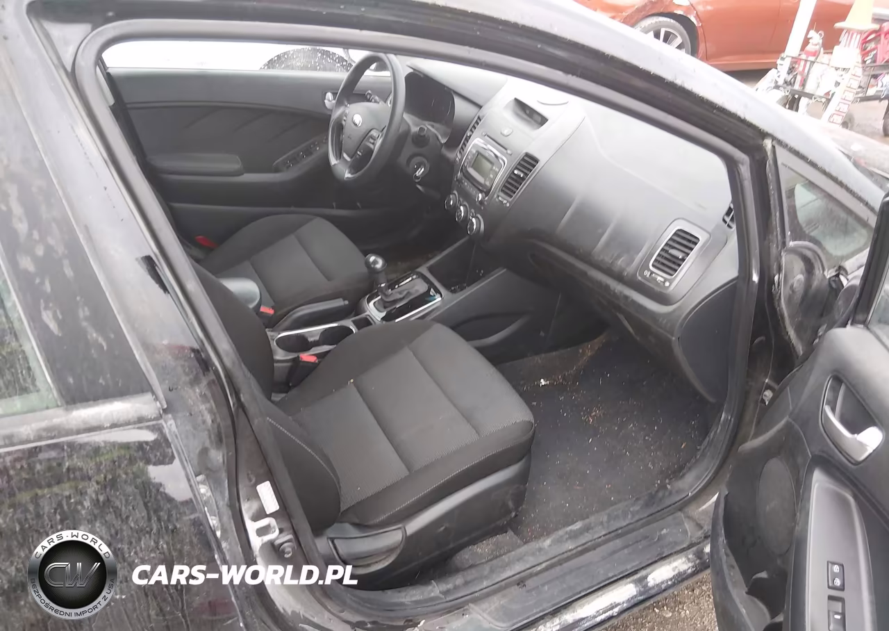 2017 Kia Forte Lx VIN:3KPFK4A70HE058913 - 5