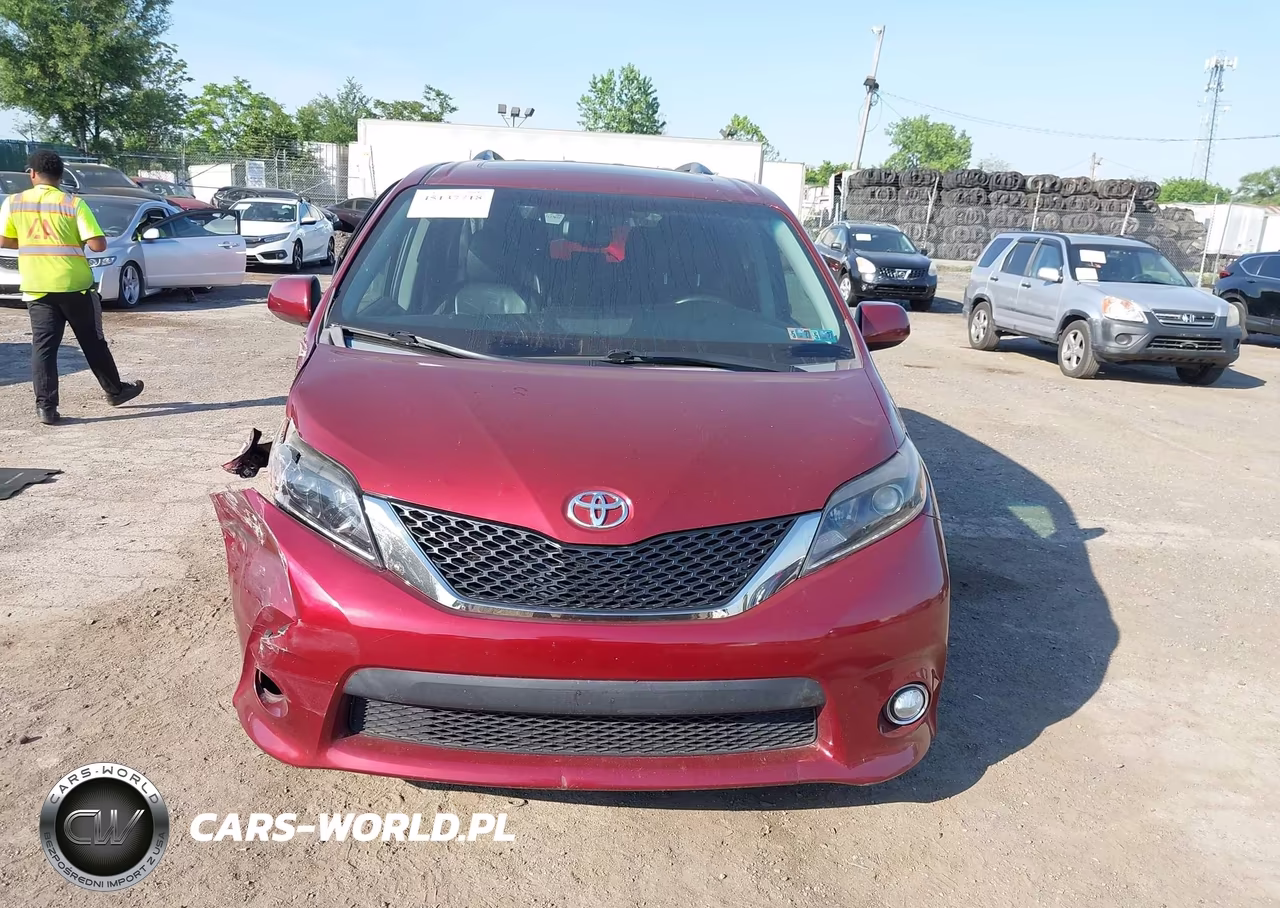 2015 Toyota Sienna Se 8 Passenger VIN:5TDXK3DC9FS583429 - 12