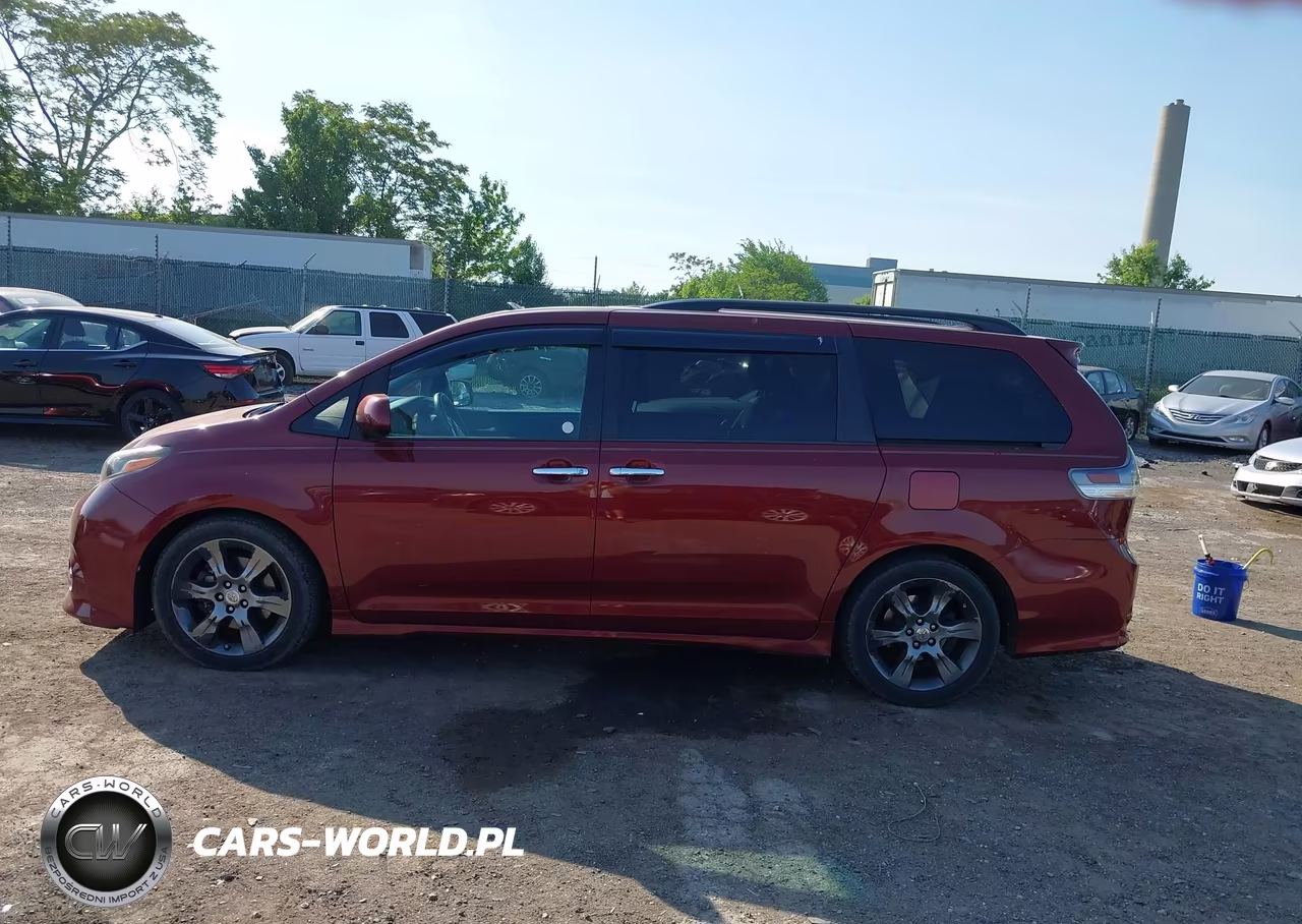 2015 Toyota Sienna Se 8 Passenger VIN:5TDXK3DC9FS583429 - 14