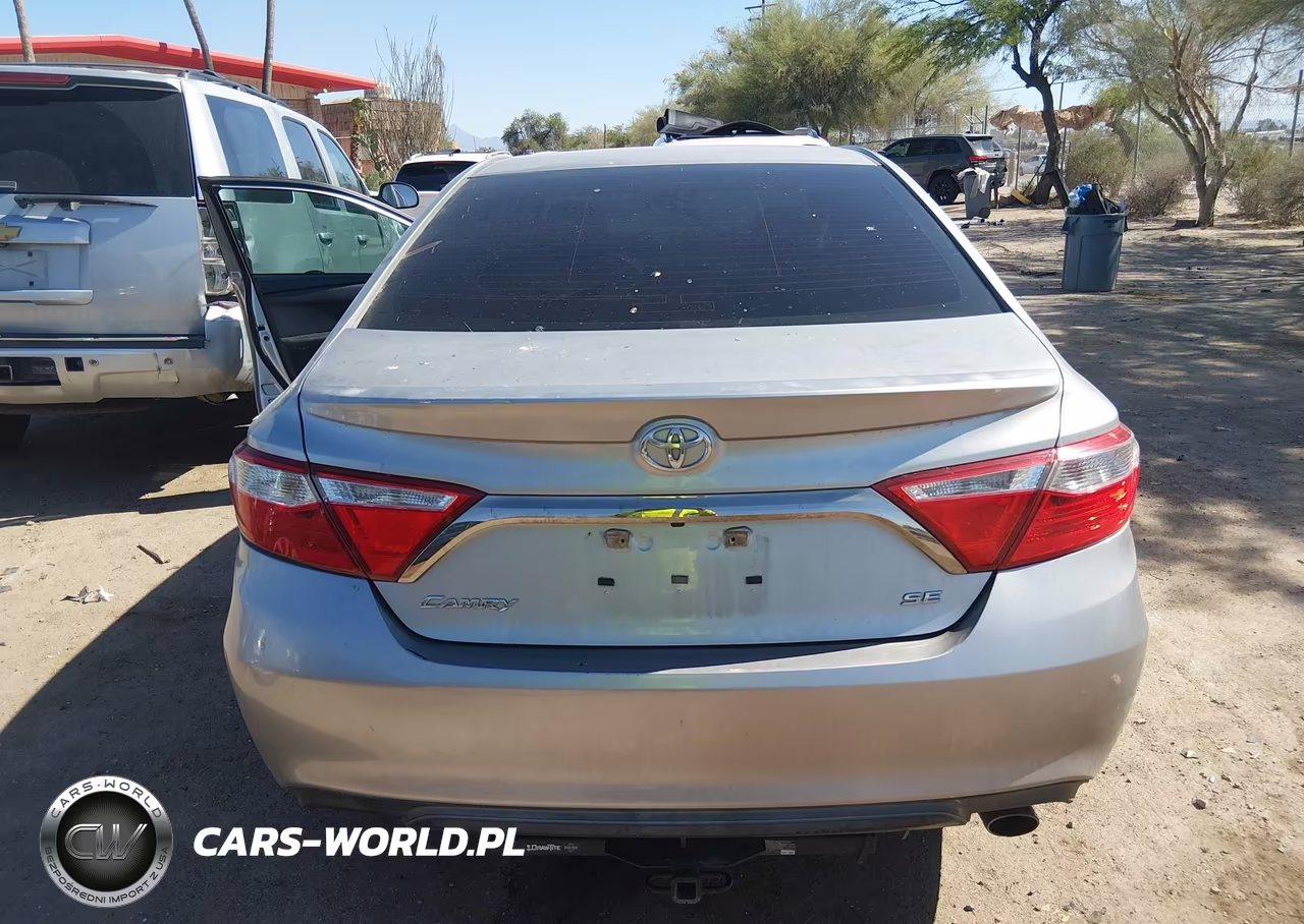 2017 Toyota Camry Se VIN:4T1BF1FK1HU342451 - 15
