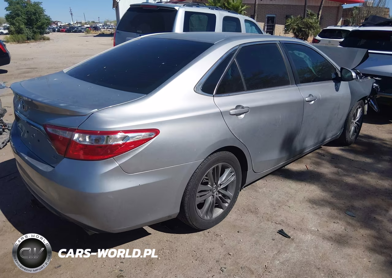 2017 Toyota Camry Se VIN:4T1BF1FK1HU342451 - 4