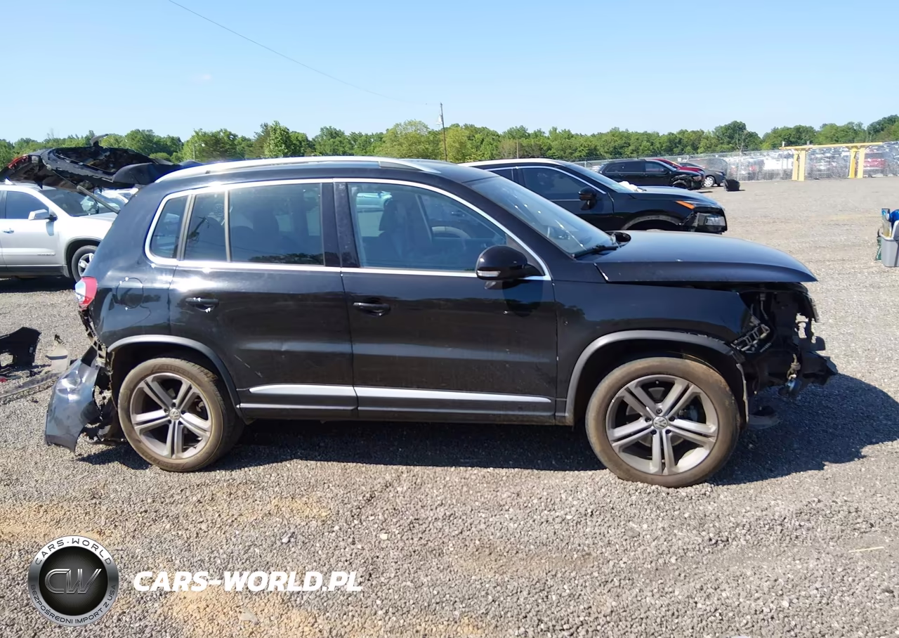 2017 Volkswagen Tiguan 2.0T Sport VIN:WVGTV7AX7HK007641 - 14