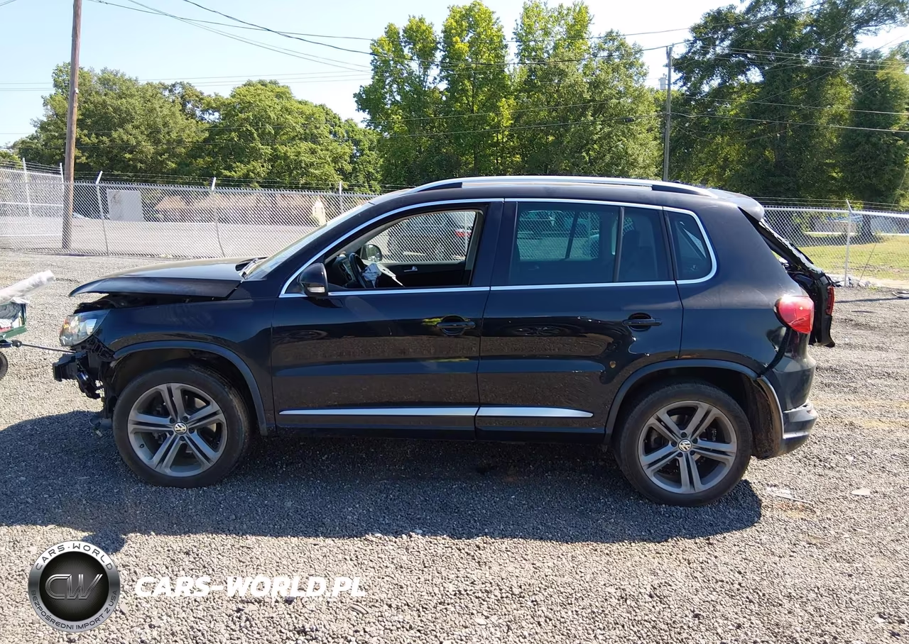2017 Volkswagen Tiguan 2.0T Sport VIN:WVGTV7AX7HK007641 - 15