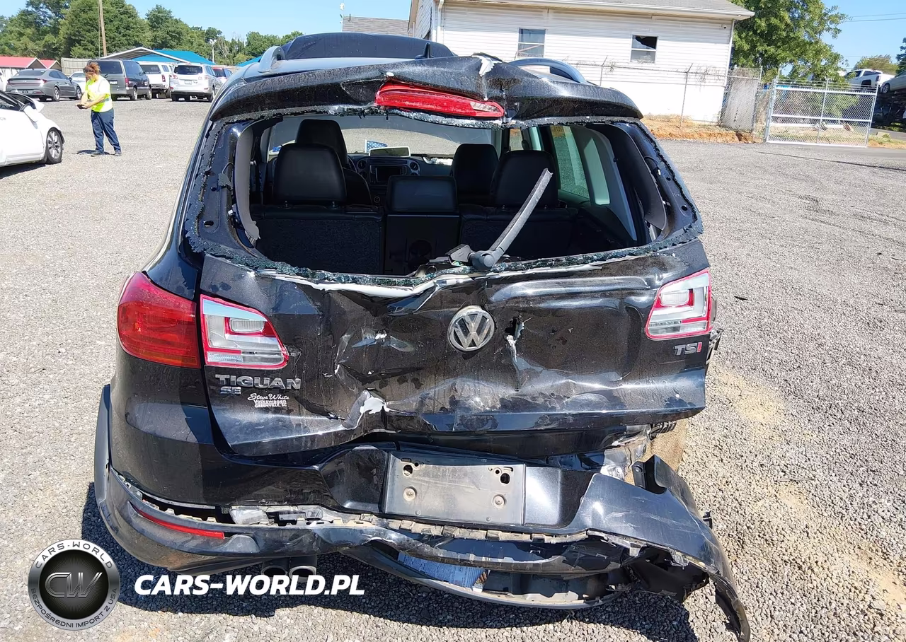 2017 Volkswagen Tiguan 2.0T Sport VIN:WVGTV7AX7HK007641 - 6