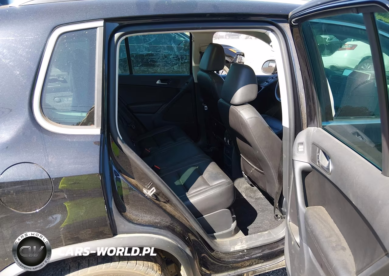 2017 Volkswagen Tiguan 2.0T Sport VIN:WVGTV7AX7HK007641 - 8