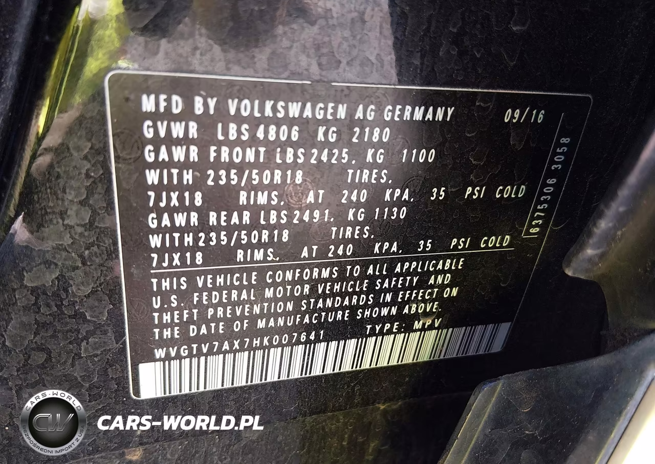 2017 Volkswagen Tiguan 2.0T Sport VIN:WVGTV7AX7HK007641 - 9