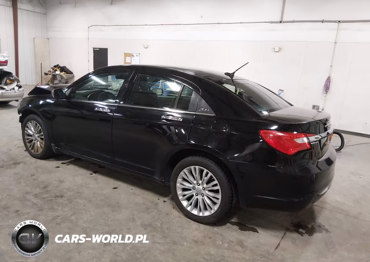 2011 Chrysler 200 Limited VIN:1C3BC2FB0BN616098 - 3