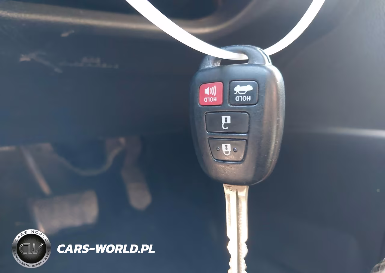 2017 Toyota Corolla Le VIN:2T1BURHE9HC796606 - 11