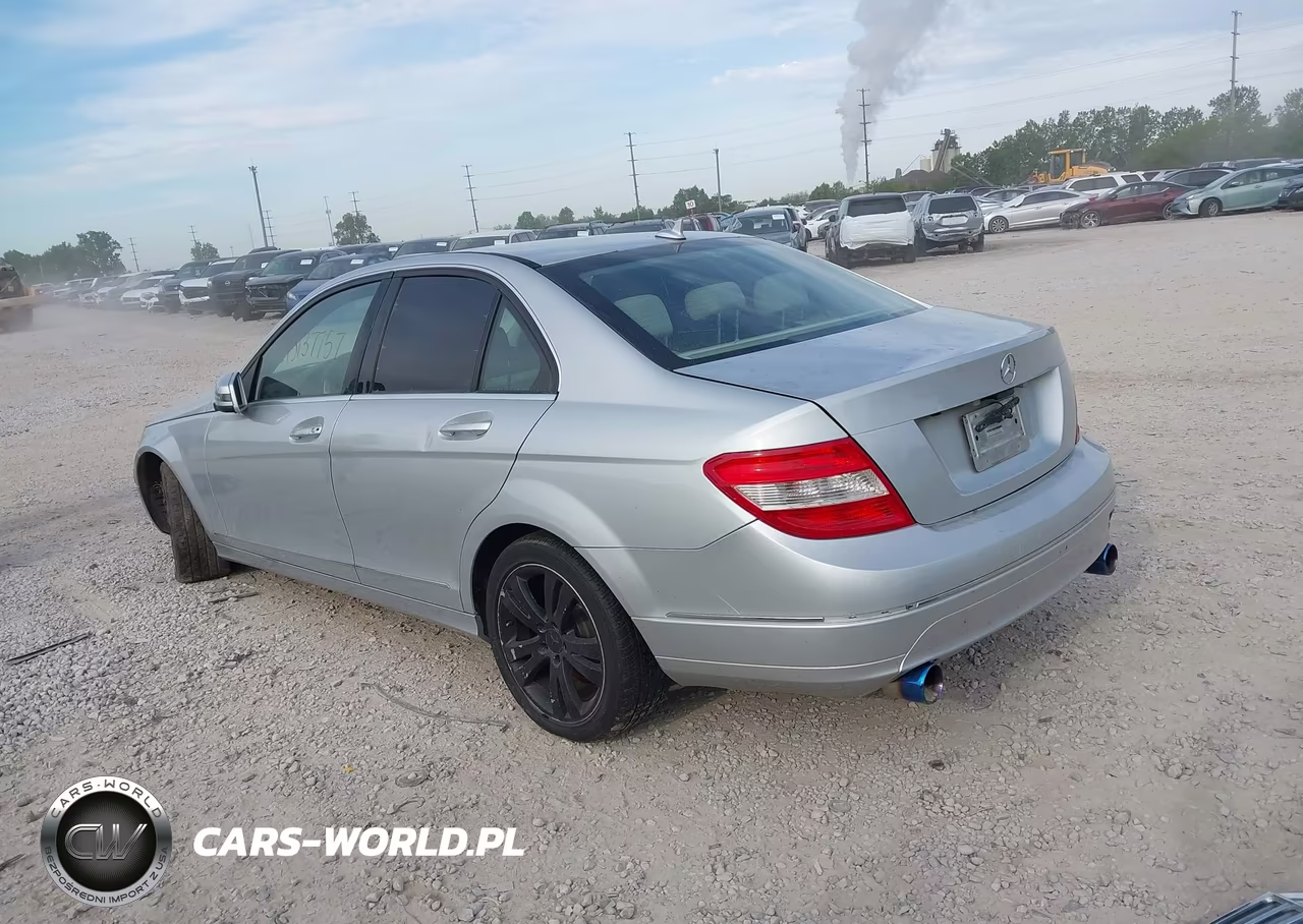 2010 Mercedes-Benz C 300 Luxury 4Matic-Sport 4Matic VIN:WDDGF8BB8AR129536 - 3