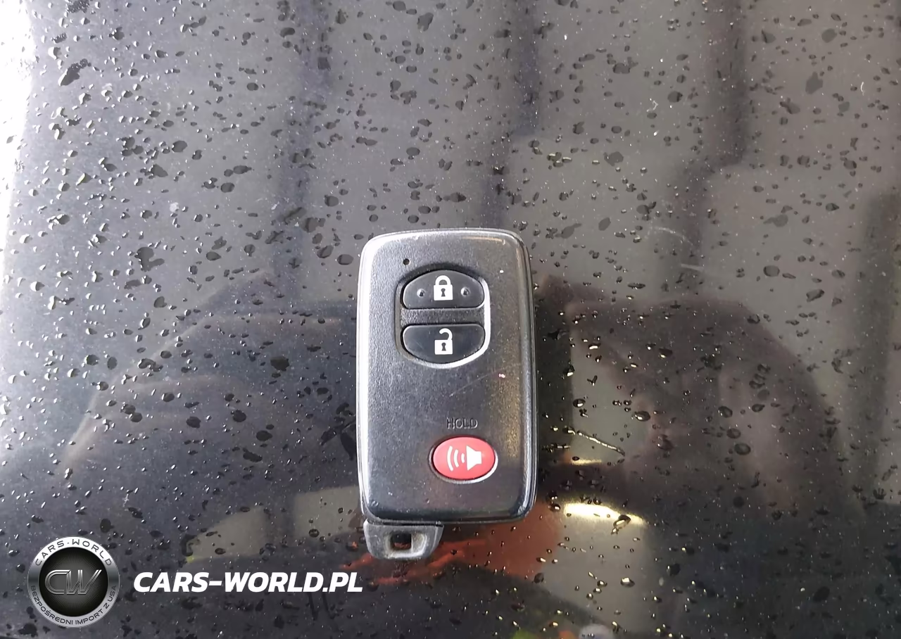 2011 Toyota Prius Two VIN:JTDKN3DU5B1360578 - 11