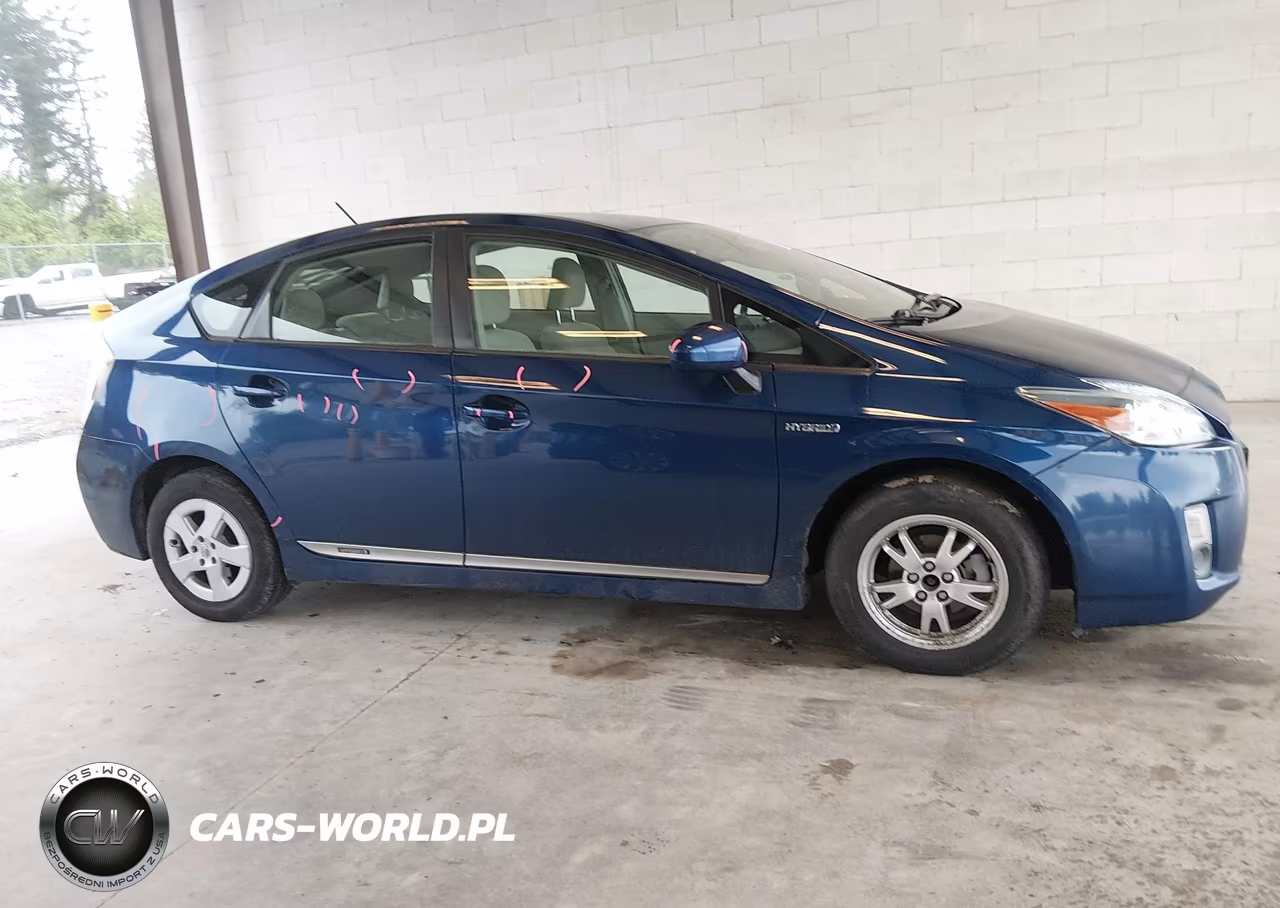 2011 Toyota Prius Two VIN:JTDKN3DU5B1360578 - 13
