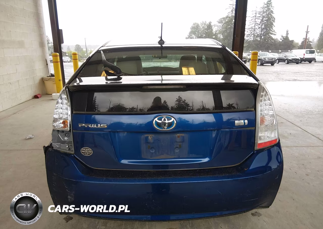 2011 Toyota Prius Two VIN:JTDKN3DU5B1360578 - 16