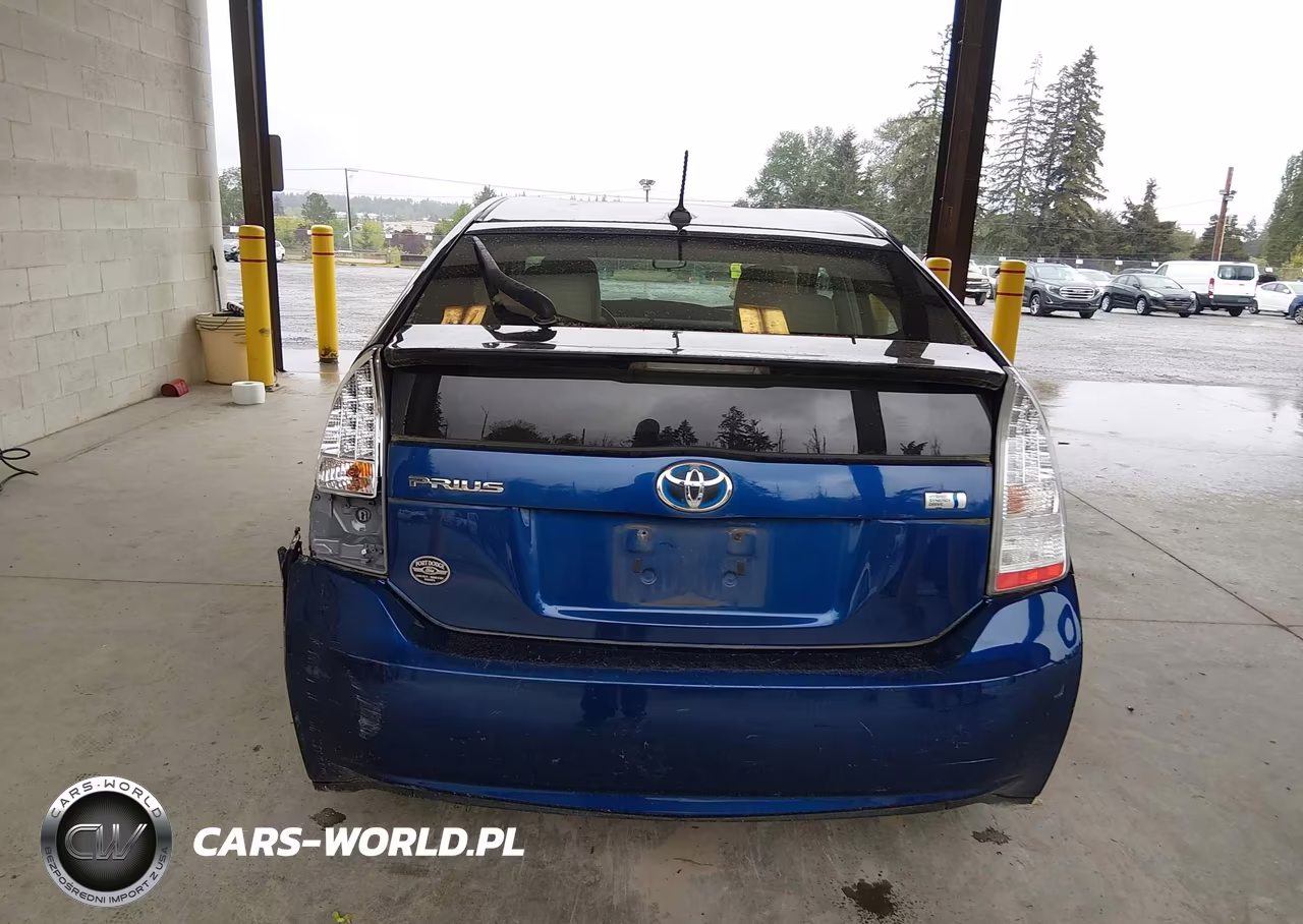 2011 Toyota Prius Two VIN:JTDKN3DU5B1360578 - 6