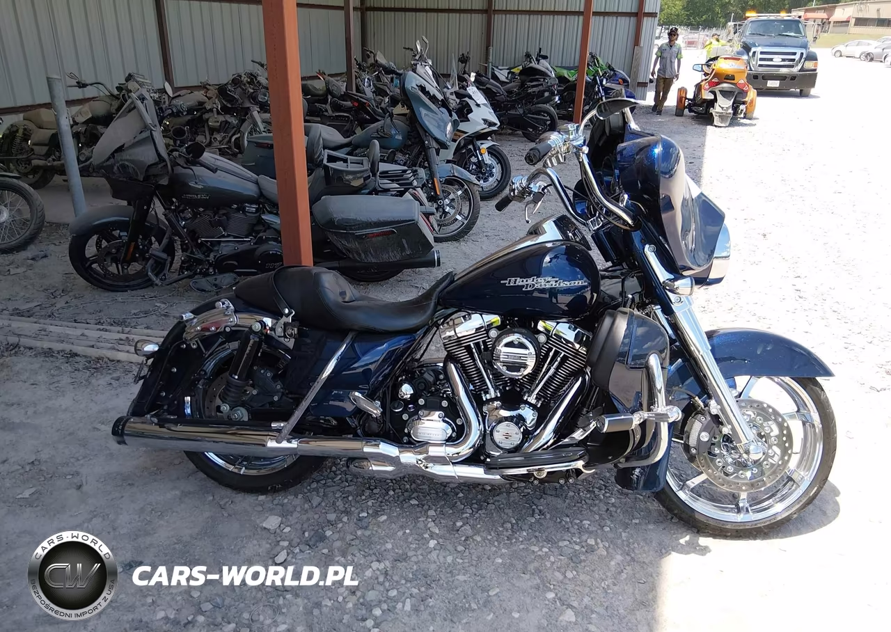 2012 Harley-Davidson Flhx Street Glide VIN:1HD1KBM14CB689741 - 11