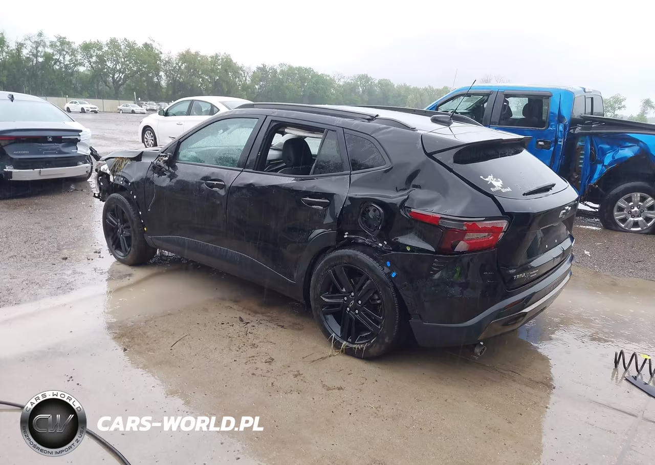 2024 Chevrolet Trax Fwd Activ VIN:KL77LKE21RC021637 - 3