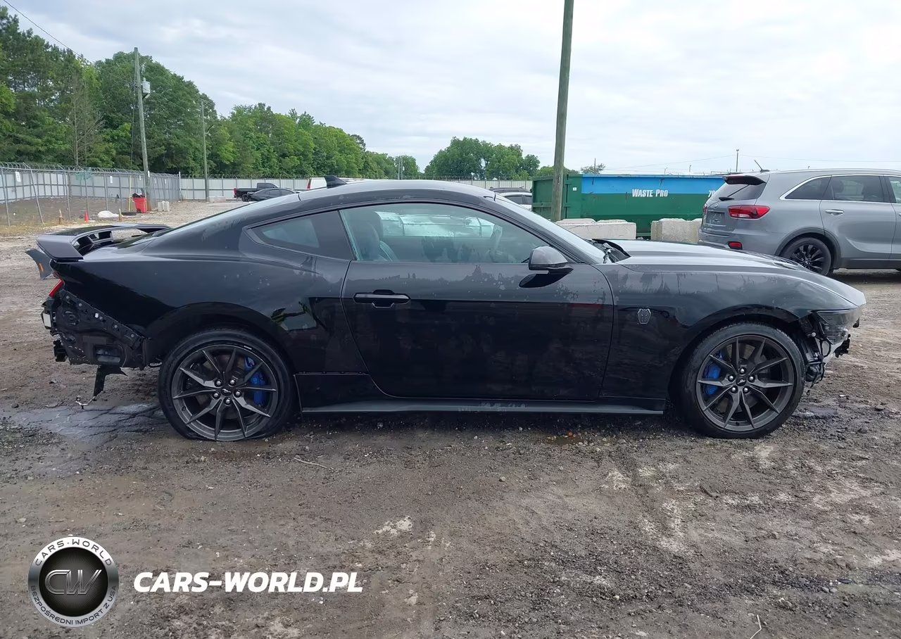 2026 Ford Mustang Dark Horse Fastback VIN:1FA6P8R05T5500904 - 14