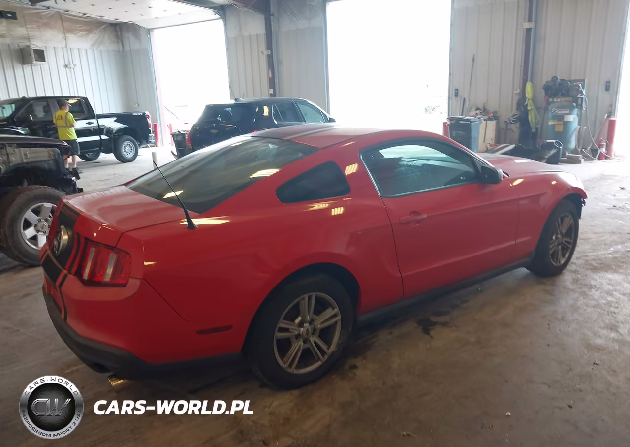 2010 Ford Mustang V6-V6 Premium VIN:1ZVBP8AN2A5112636 - 4