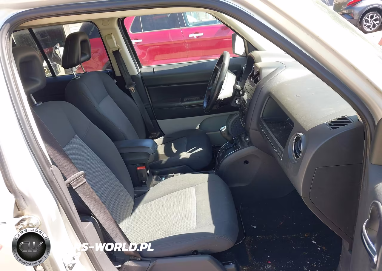 2009 Jeep Patriot Sport-North VIN:1J4FF28B79D120226 - 5