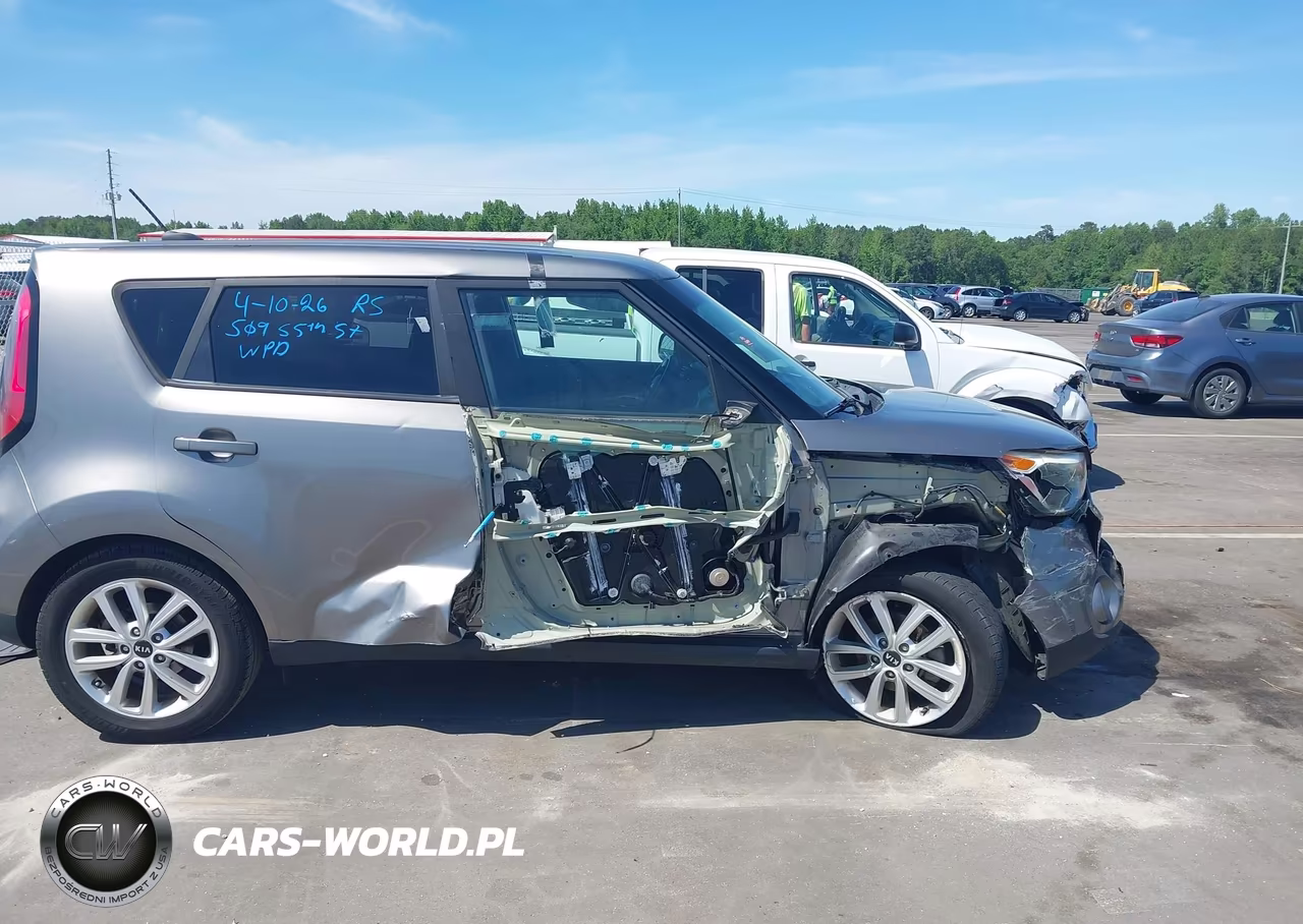 2018 Kia Soul + VIN:KNDJP3A57J7507661 - 13