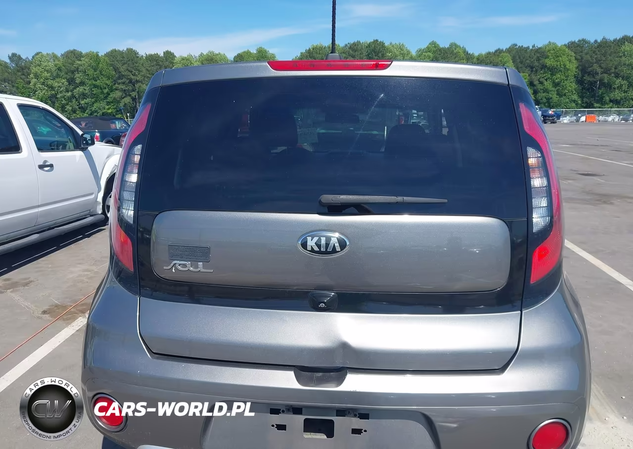 2018 Kia Soul + VIN:KNDJP3A57J7507661 - 16