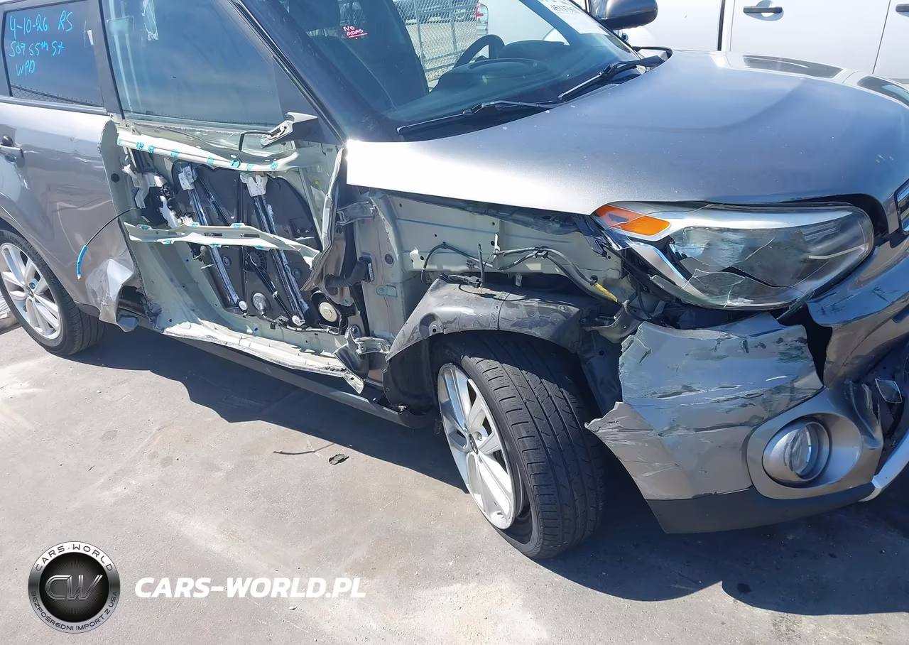 2018 Kia Soul + VIN:KNDJP3A57J7507661 - 6