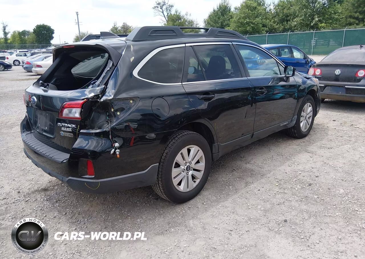 2017 Subaru Outback 2.5I Premium VIN:4S4BSACC2H3227162 - 4