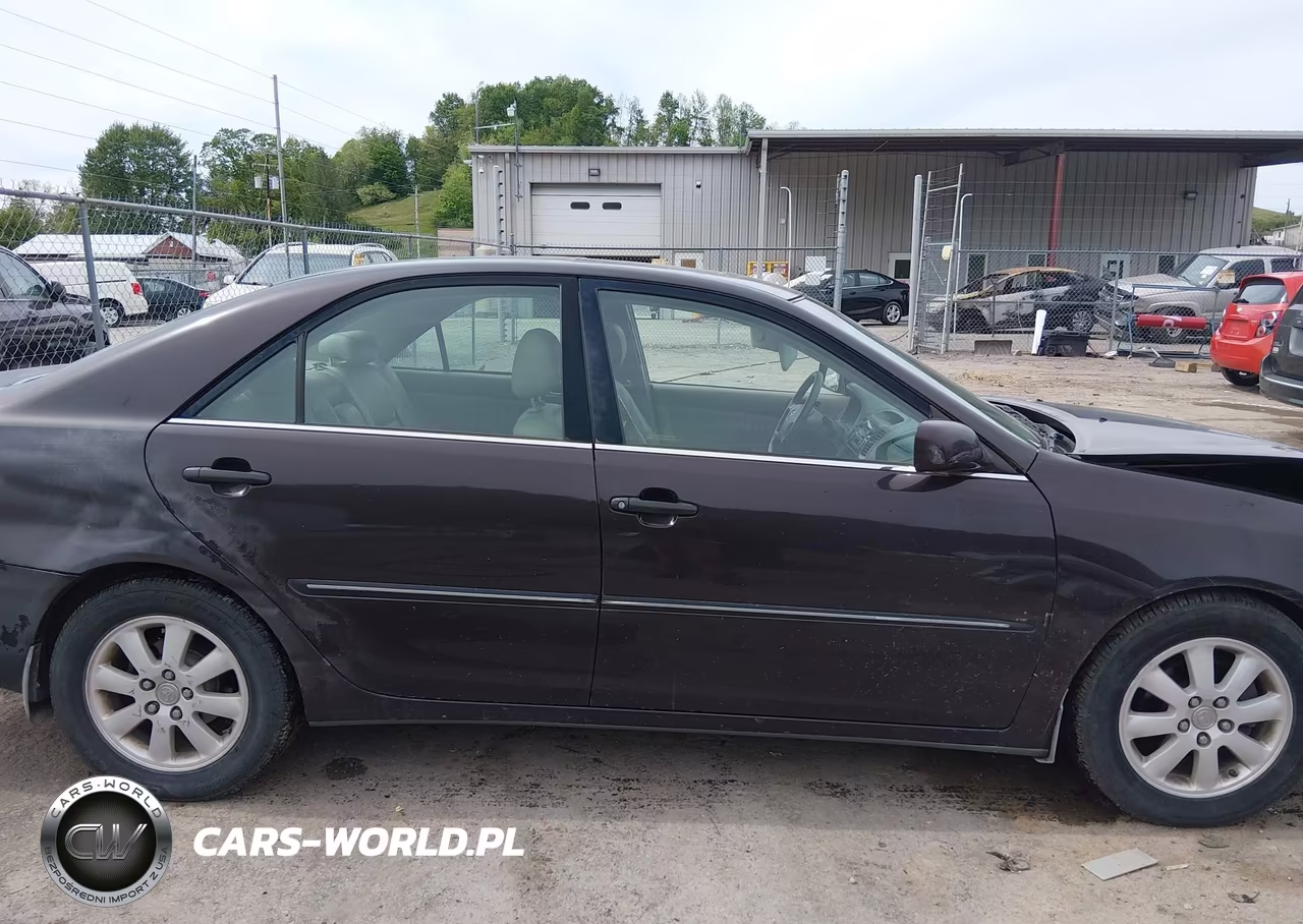 2002 Toyota Camry Xle VIN:4T1BE30K82U618445 - 13