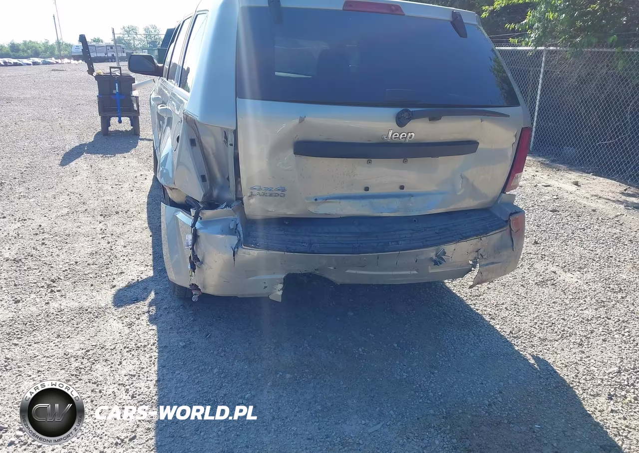 2008 Jeep Grand Cherokee Laredo VIN:1J8GR48K78C165077 - 6