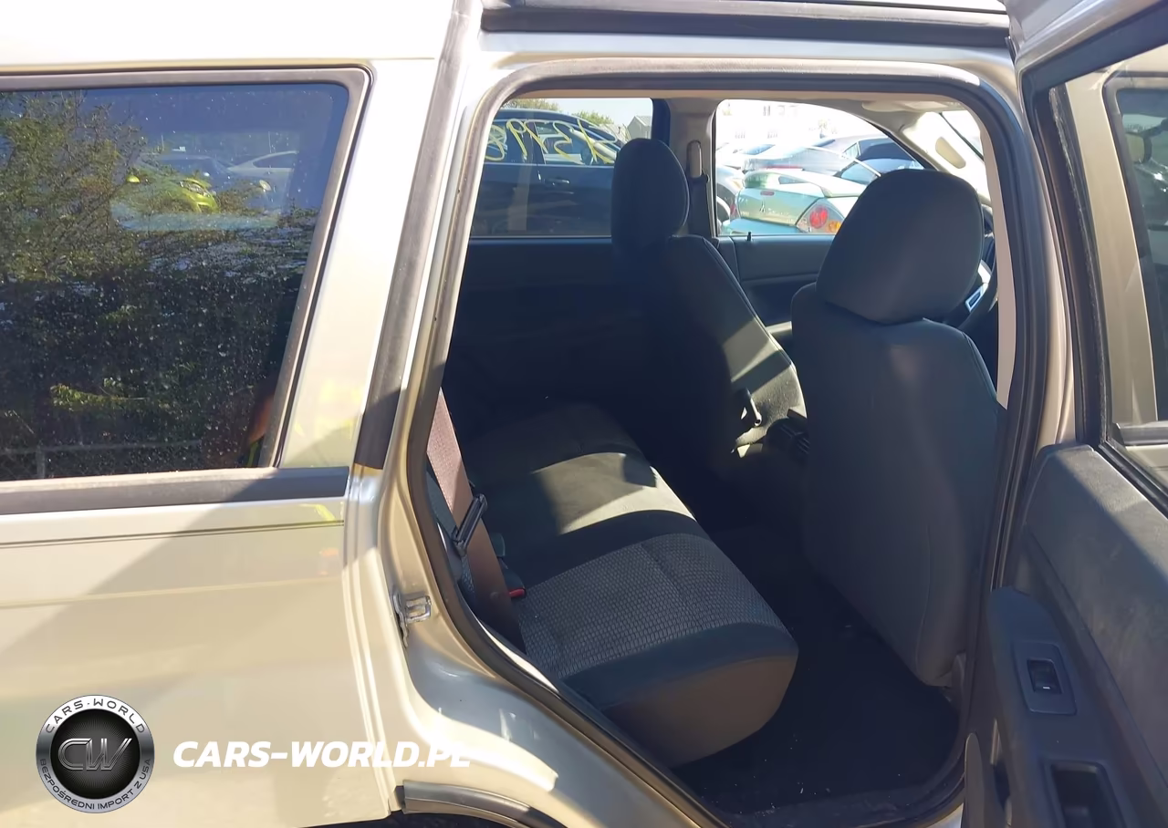 2008 Jeep Grand Cherokee Laredo VIN:1J8GR48K78C165077 - 8