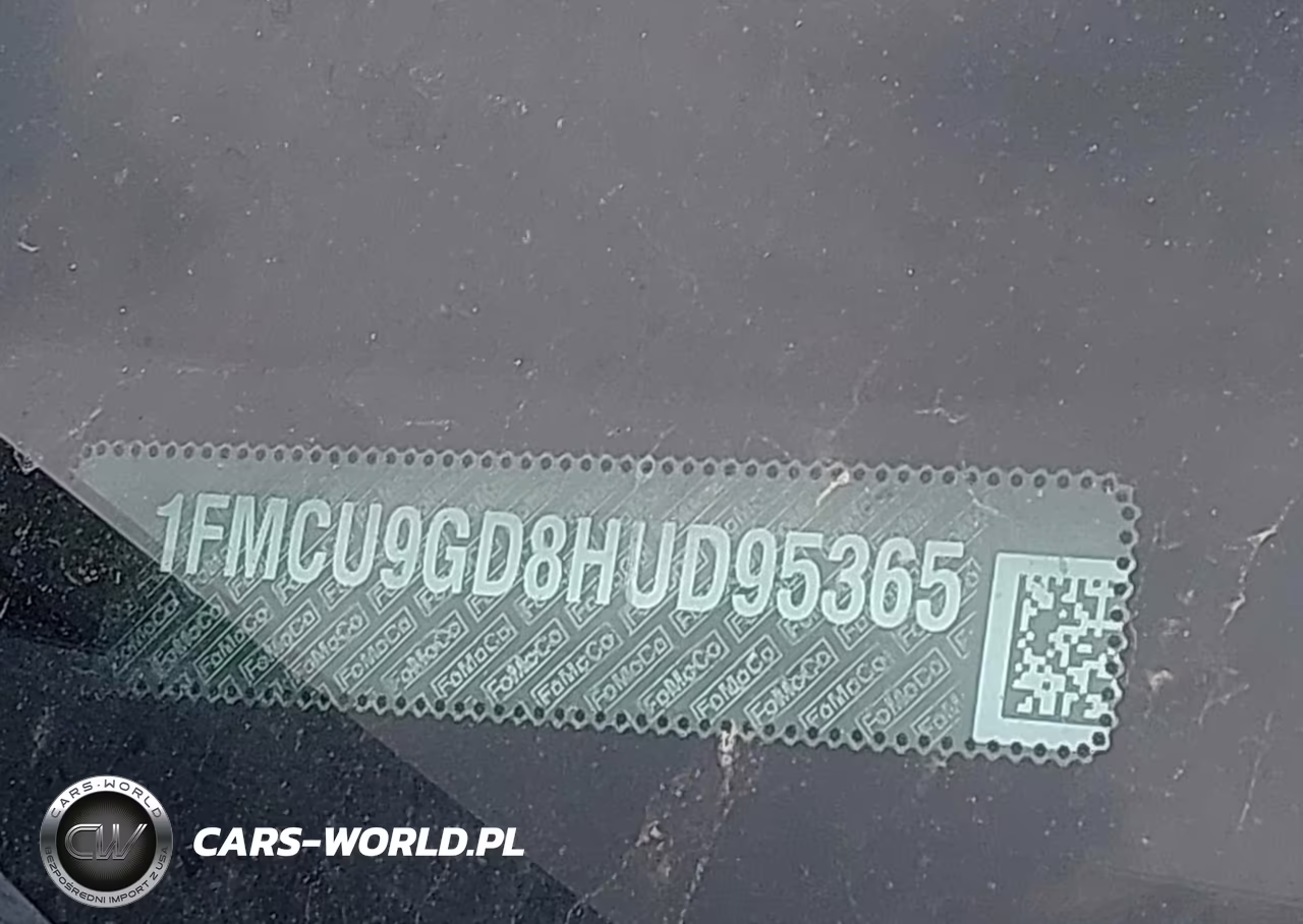 2017 Ford Escape Se VIN:1FMCU9GD8HUD95365 - 9