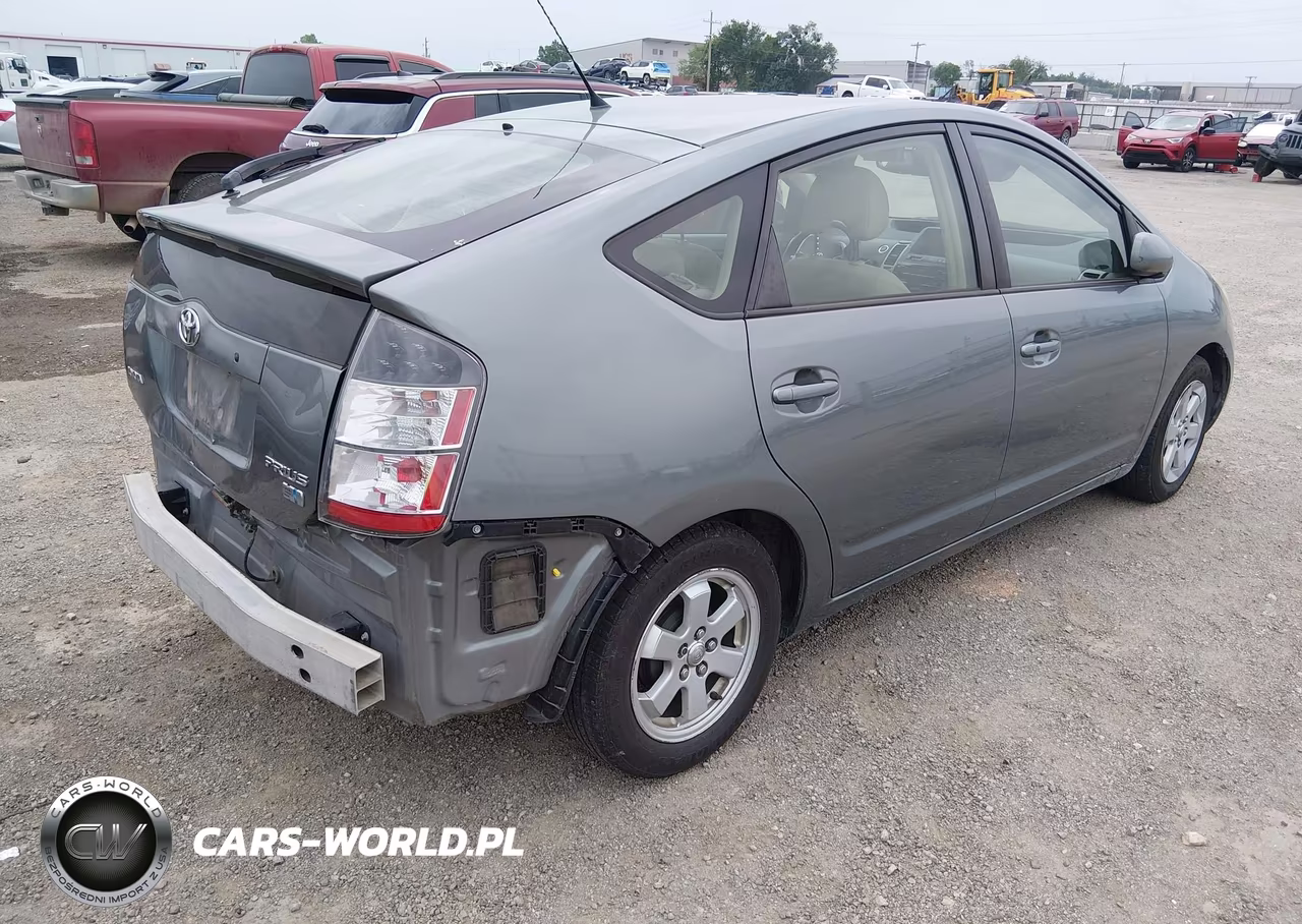 2004 Toyota Prius VIN:JTDKB20U140060828 - 4