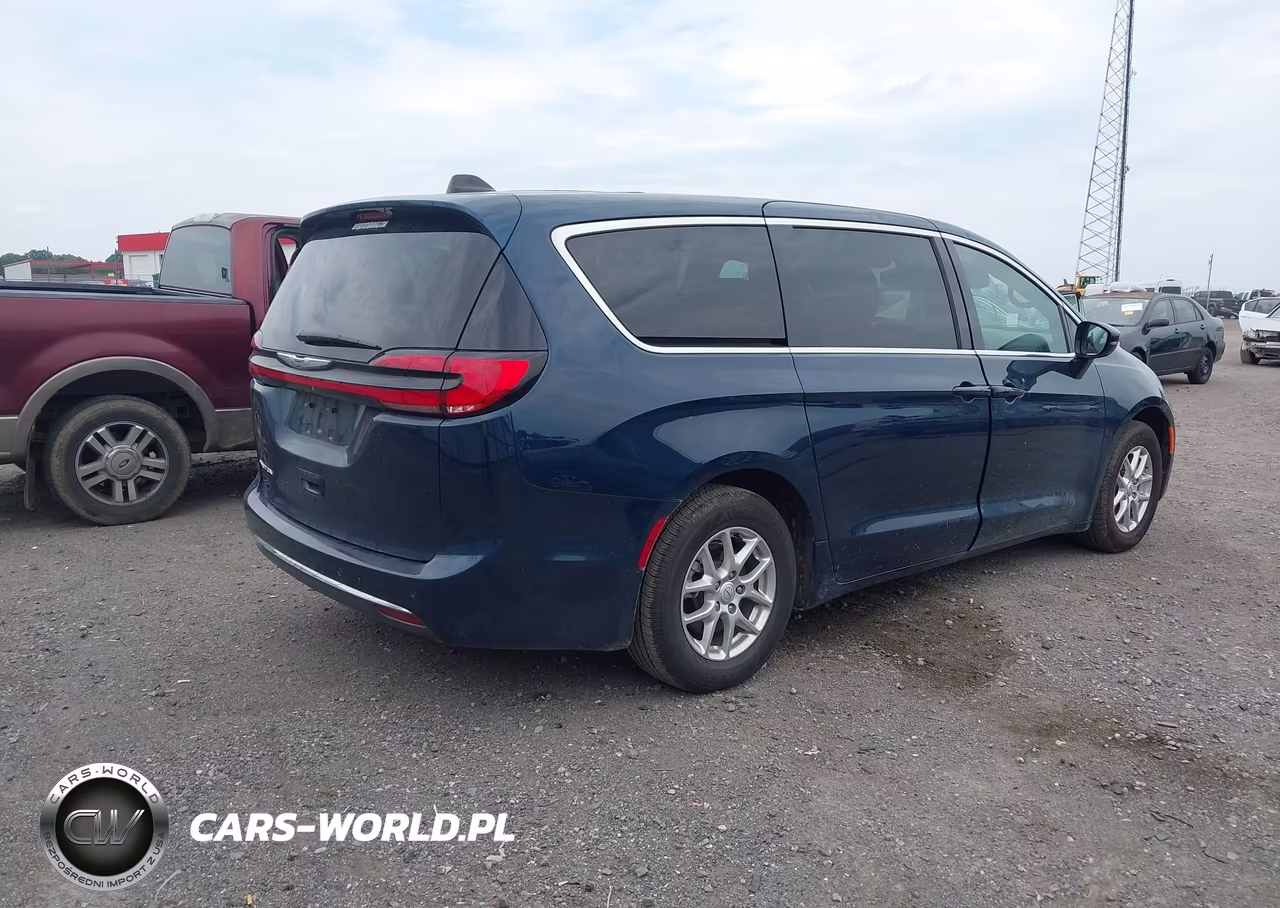 2025 Chrysler Pacifica Select VIN:2C4RC1BG0SR587551 - 4