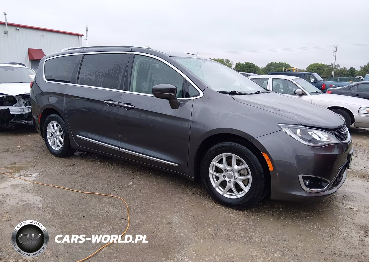 2020 Chrysler Pacifica Touring L