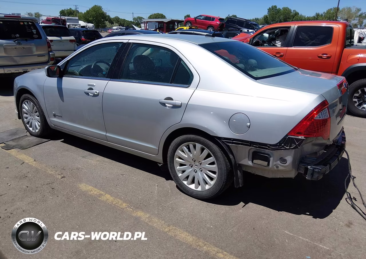 2010 Ford Fusion Hybrid VIN:3FADP0L38AR294421 - 3