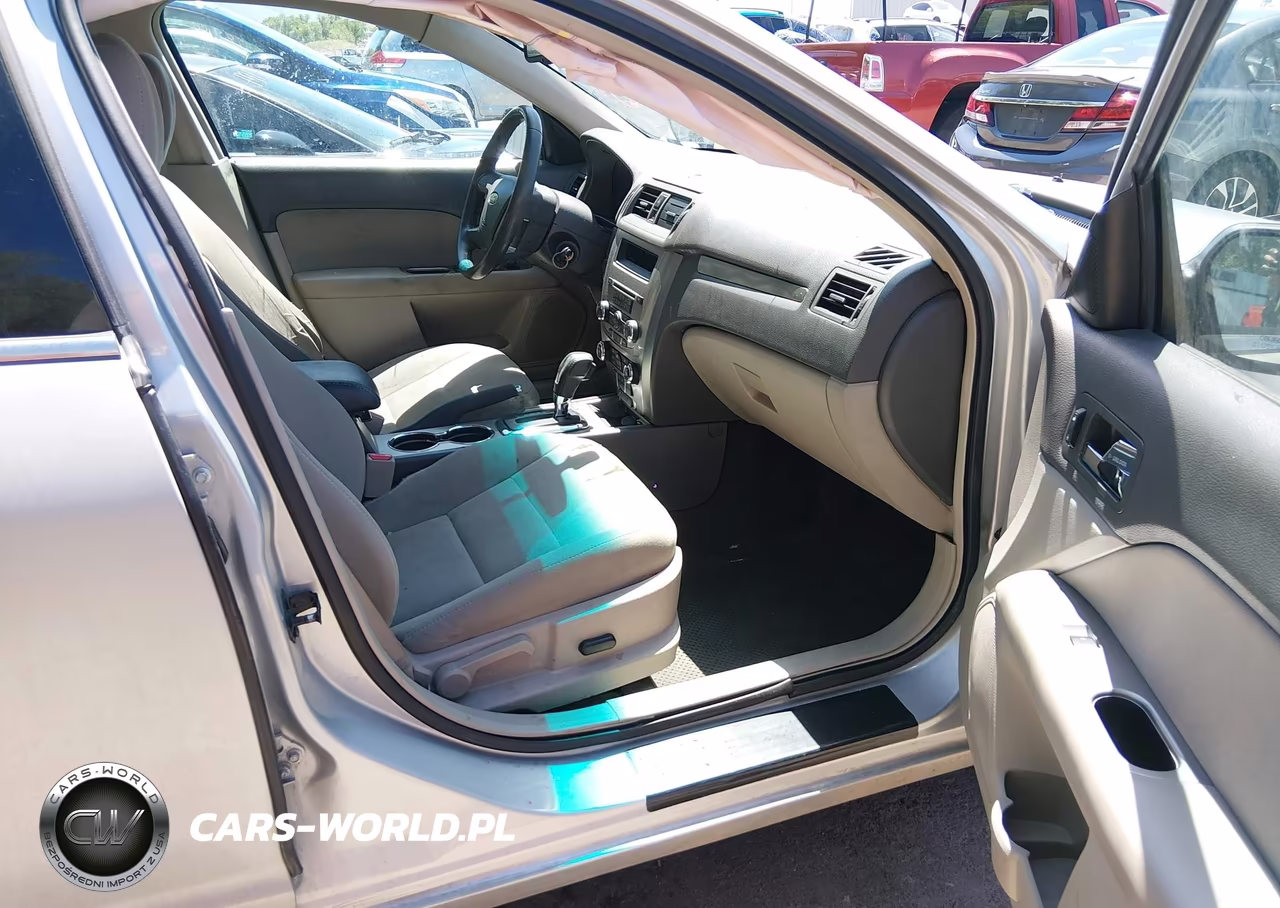 2010 Ford Fusion Hybrid VIN:3FADP0L38AR294421 - 5