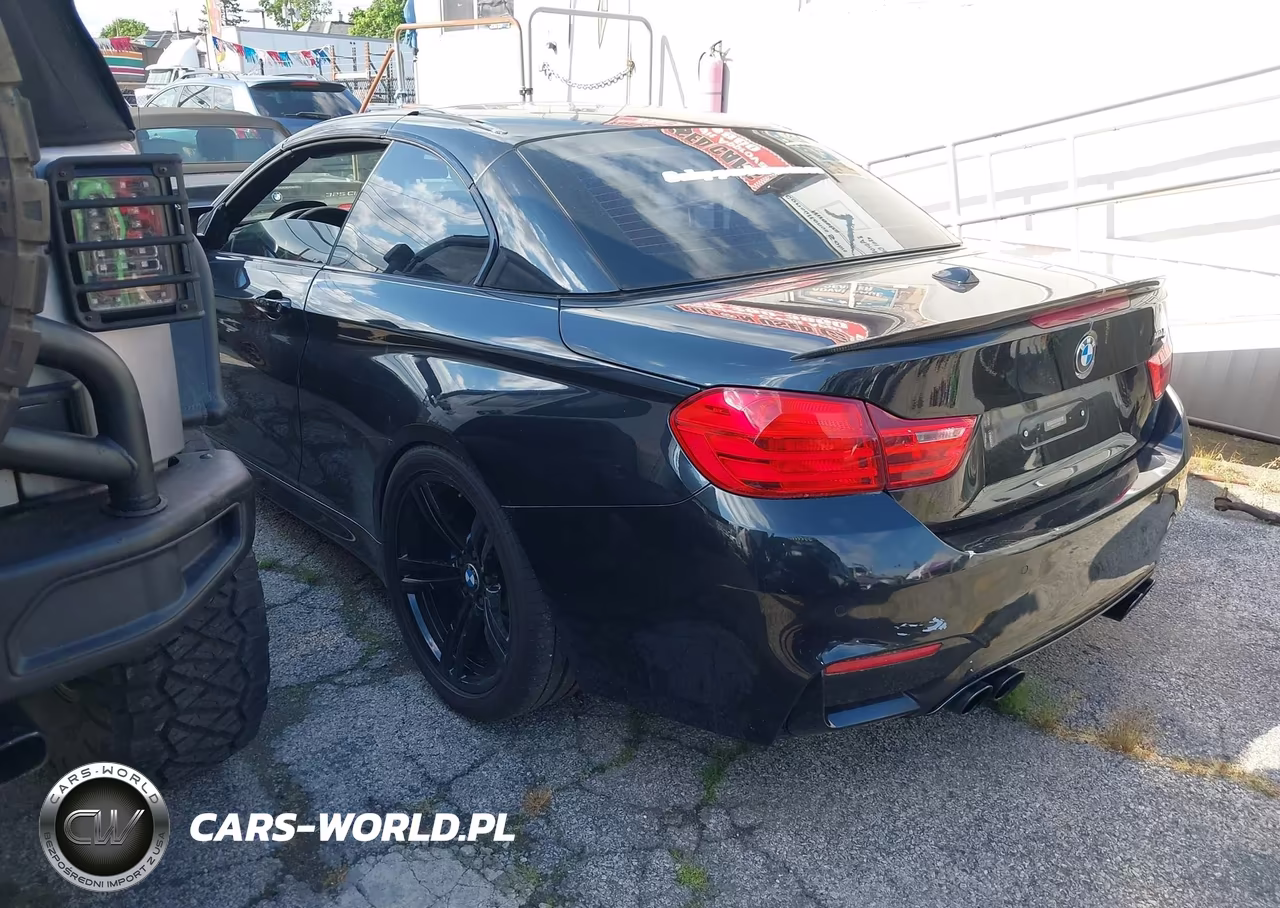 2016 BMW M4 VIN:WBS3U9C53GP970223 - 3