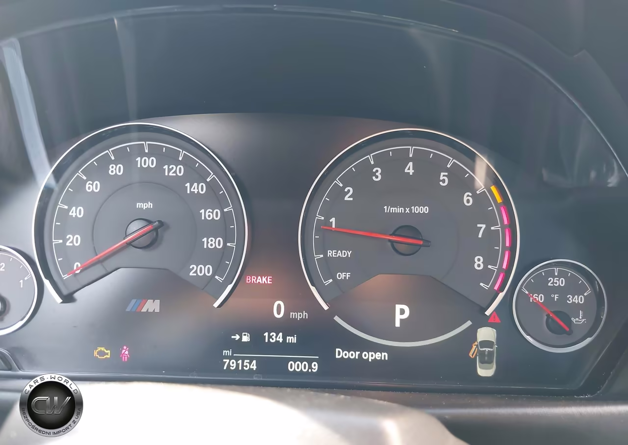 2016 BMW M4 VIN:WBS3U9C53GP970223 - 7