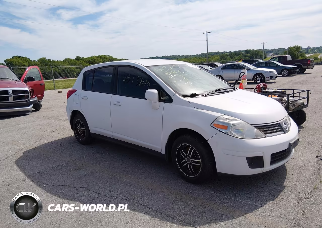 2009 Nissan Versa 1.8S