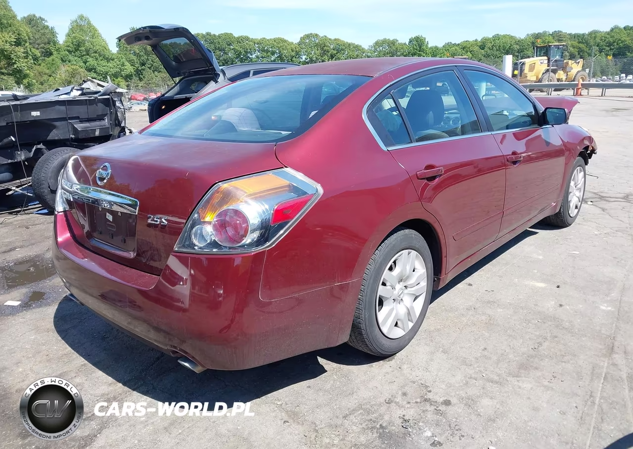 2011 Nissan Altima 2.5 S VIN:1N4AL2AP8BC152862 - 4