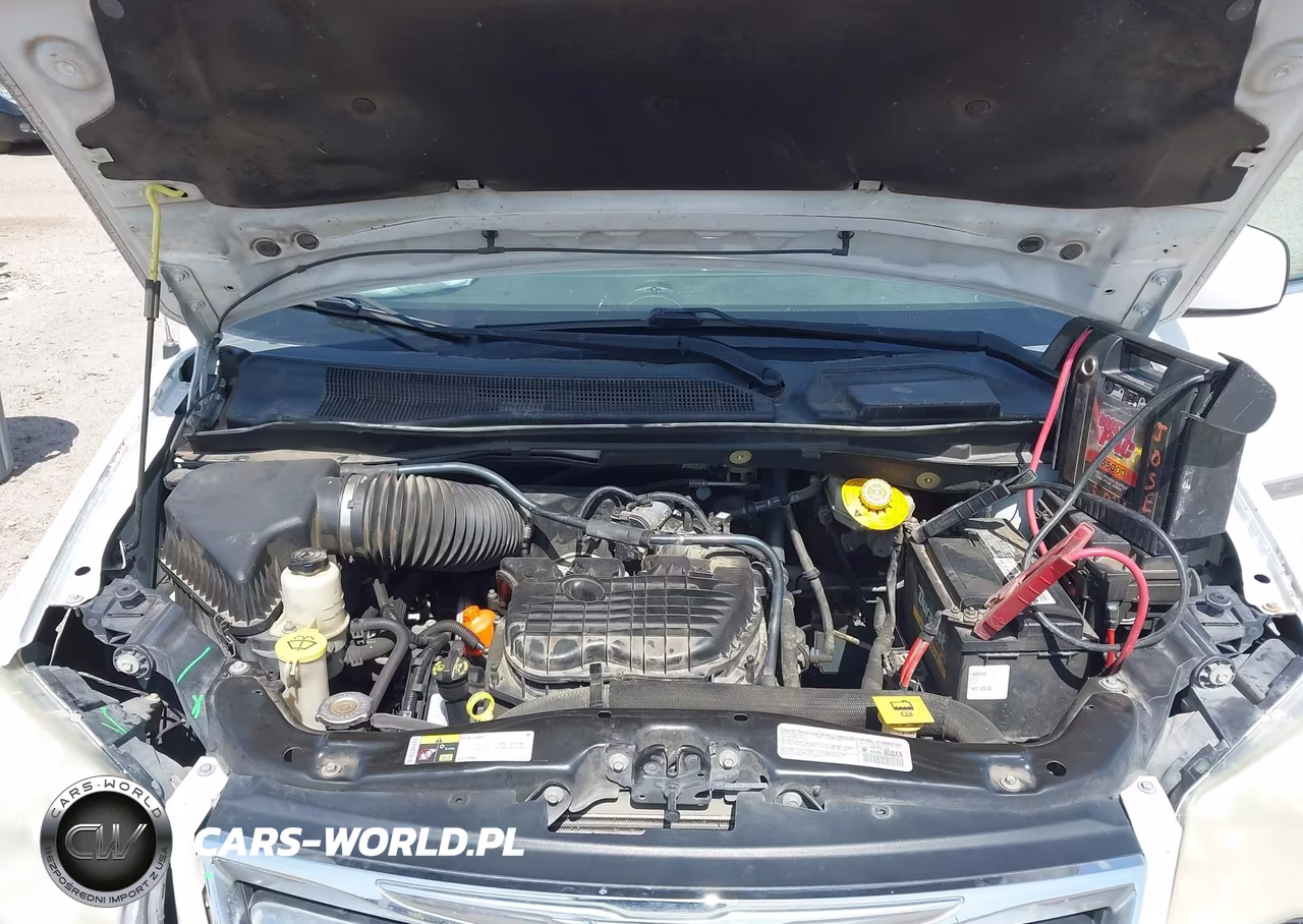 2014 Chrysler Town & Country Touring VIN:2C4RC1BG3ER475430 - 10