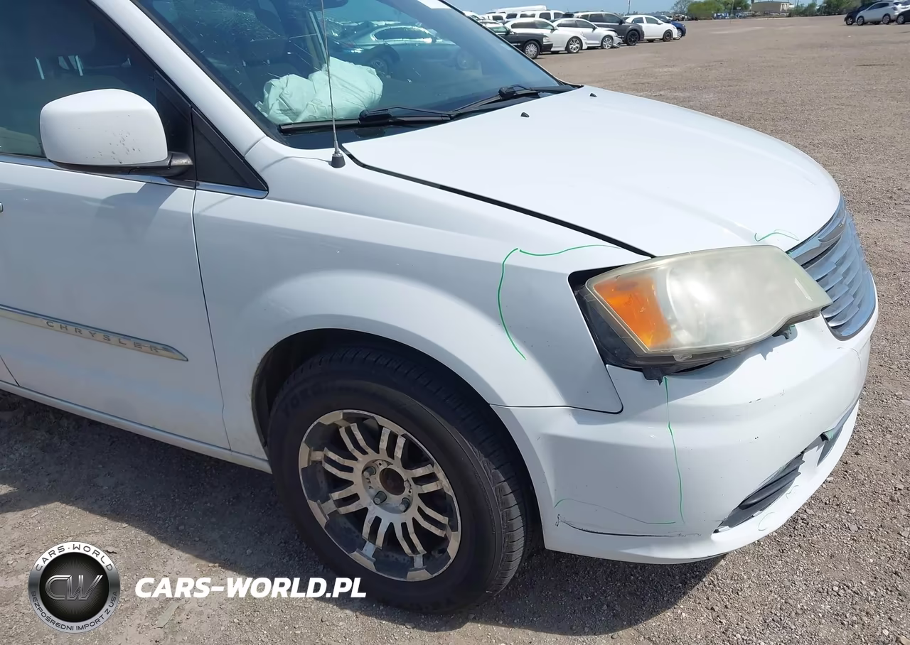 2014 Chrysler Town & Country Touring VIN:2C4RC1BG3ER475430 - 15